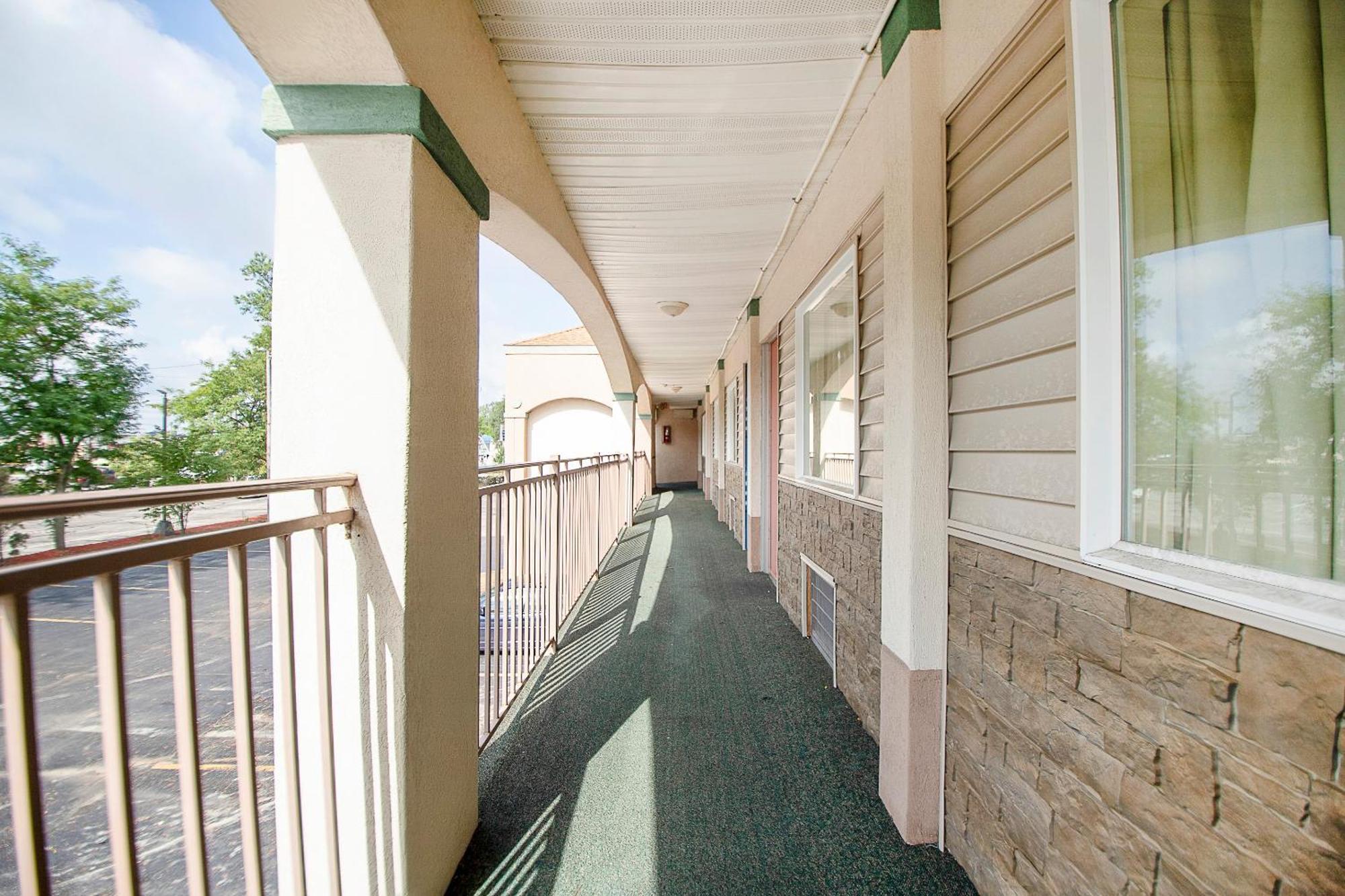 Hotel O Daylight Inn Elkhart I-90, In Ngoại thất bức ảnh