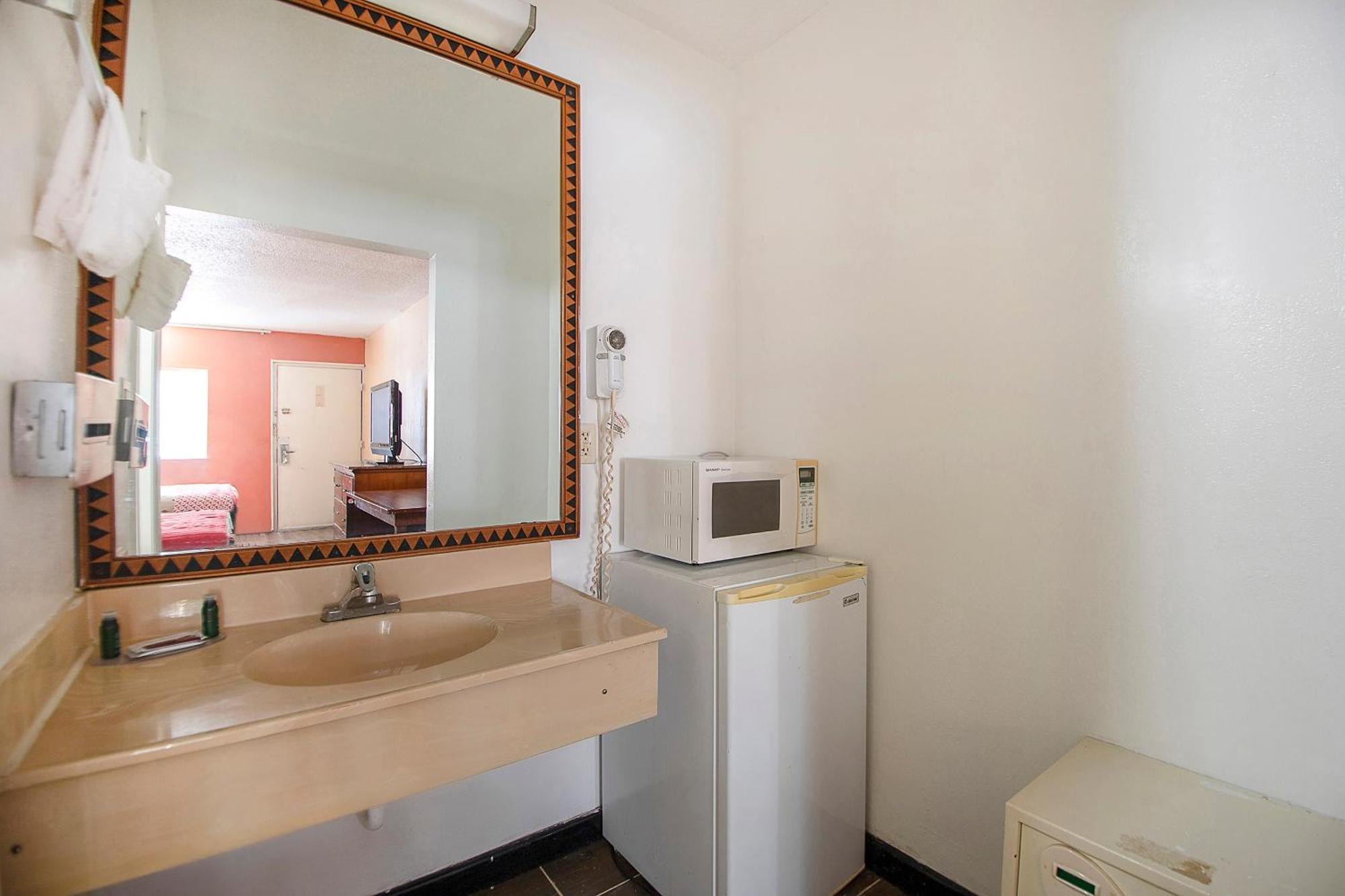 Hotel O Daylight Inn Elkhart I-90, In Ngoại thất bức ảnh