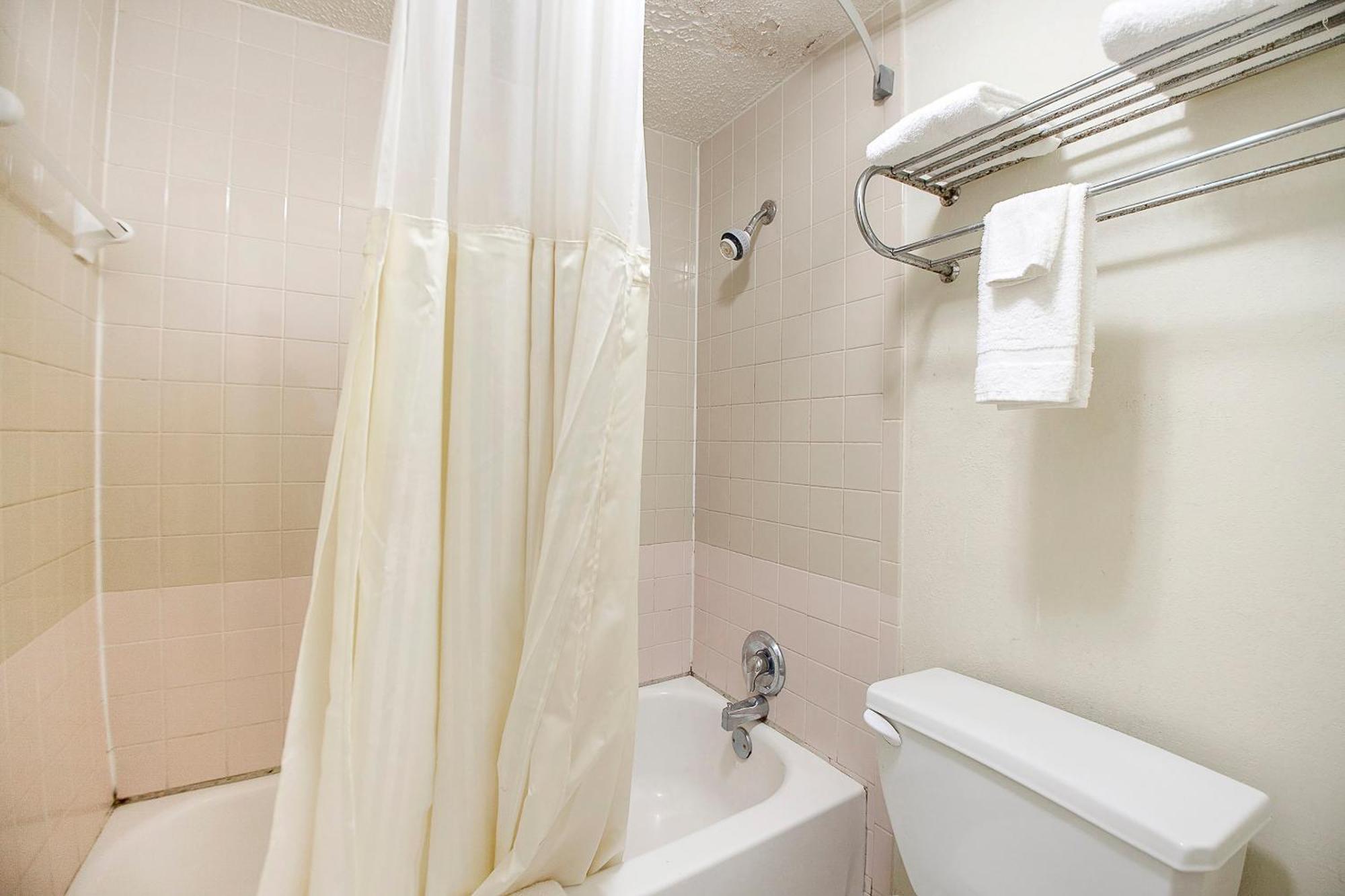 Hotel O Daylight Inn Elkhart I-90, In Ngoại thất bức ảnh