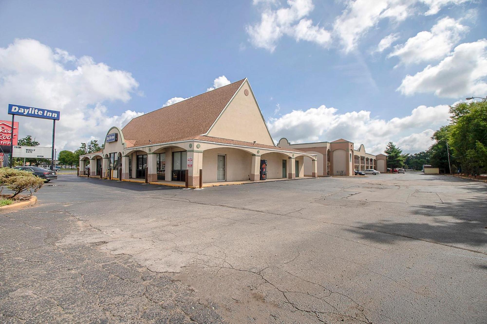 Hotel O Daylight Inn Elkhart I-90, In Ngoại thất bức ảnh