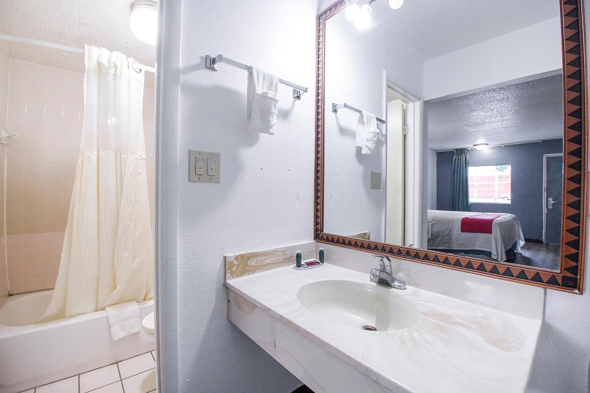 Hotel O Daylight Inn Elkhart I-90, In Ngoại thất bức ảnh